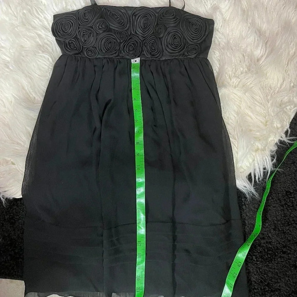 Black strapless dress by BCBG Paris in a size 4 - Picture 6 of 6